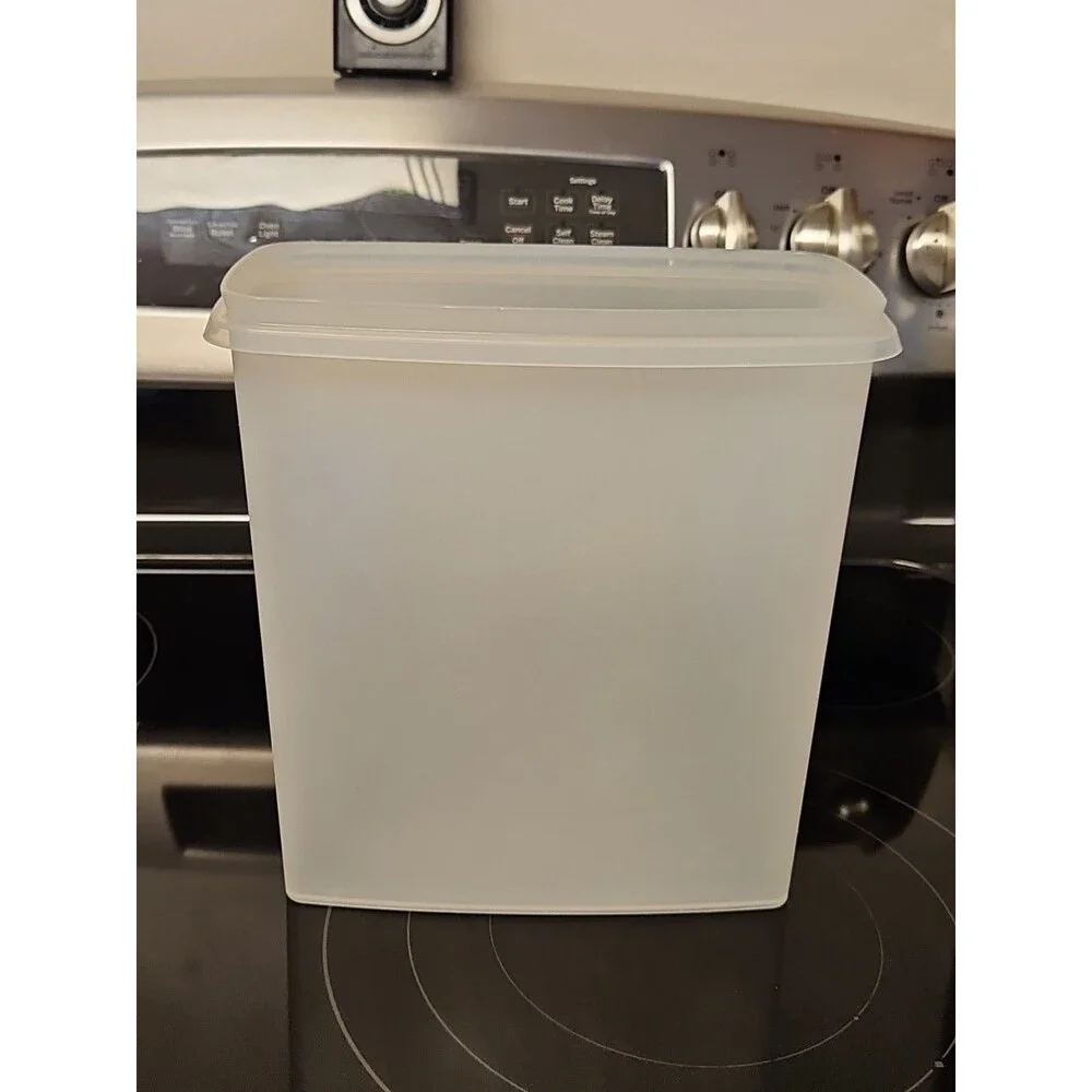 Tupperware excellent few